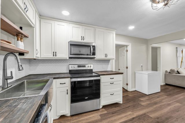102 Goodwin Lane, Moody, TX 76557