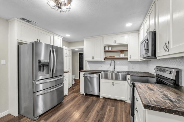 102 Goodwin Lane, Moody, TX 76557