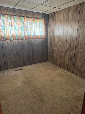 814 W Woodside Drive, Griffith, IN 46319