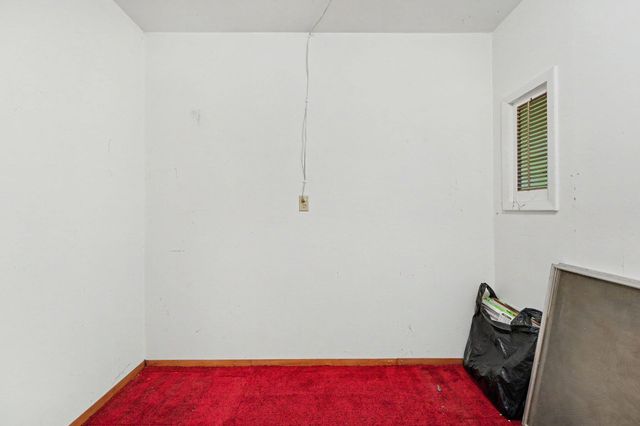 814 W Woodside Drive, Griffith, IN 46319