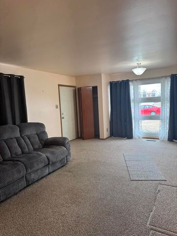 814 W Woodside Drive, Griffith, IN 46319