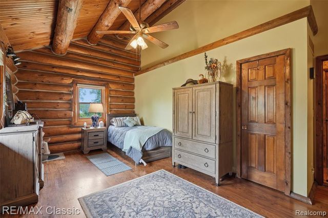 6900 Eveline Drive, Holly, MI 48442