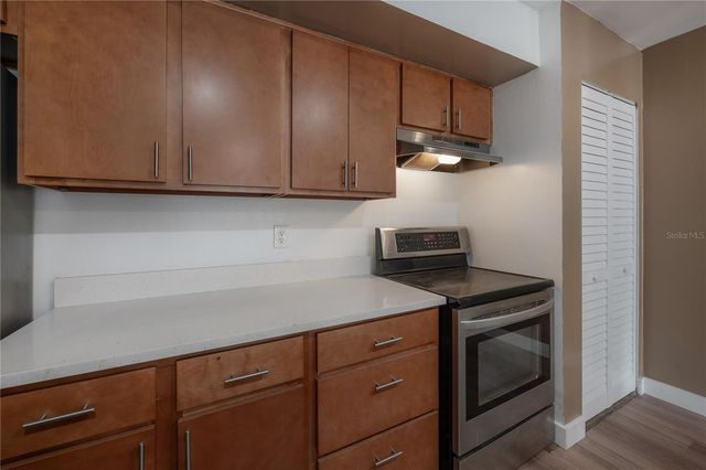 13608 S VILLAGE DRIVE 6204, Tampa, FL 33618