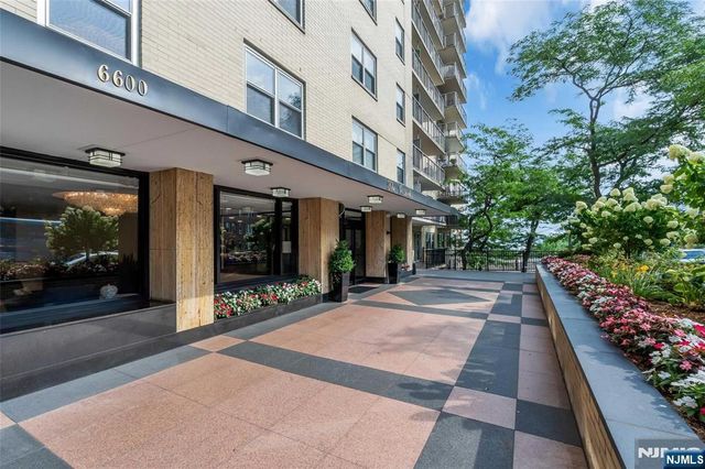6600 Boulevard East 21J, West New York, NJ 07093