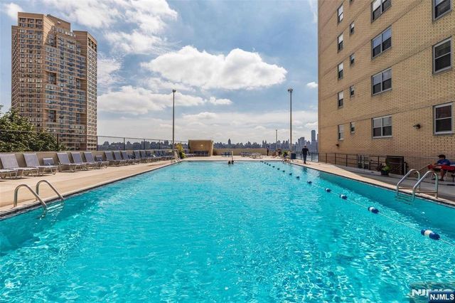 6600 Boulevard East 21J, West New York, NJ 07093