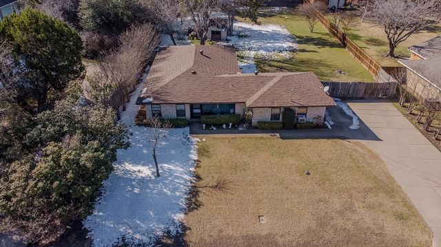 215 N Casa Grande Circle, Duncanville, TX 75116