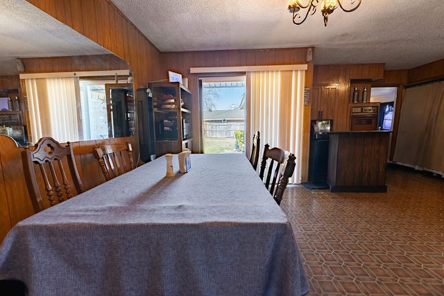 215 N Casa Grande Circle, Duncanville, TX 75116