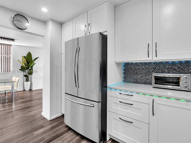 2450 NE 135th St 201, North Miami, FL 33181