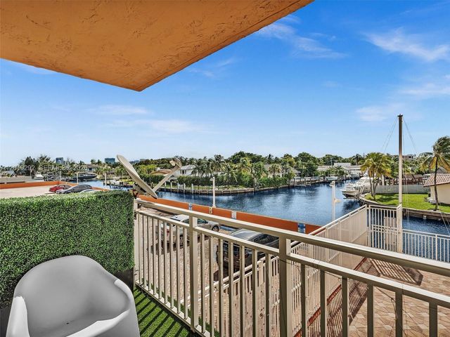 2450 NE 135th St 201, North Miami, FL 33181