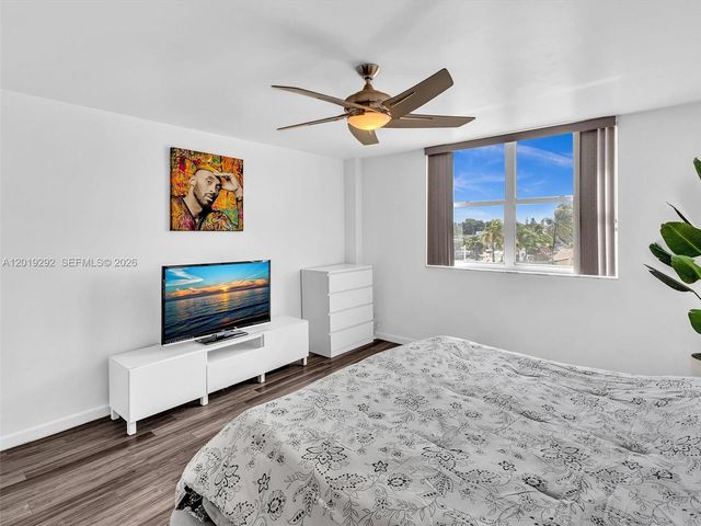 2450 NE 135th St 201, North Miami, FL 33181