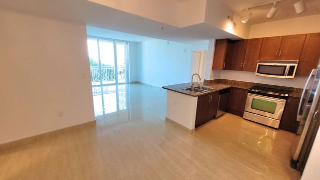 350 N Federal Highway 807, Boynton Beach, FL 33435