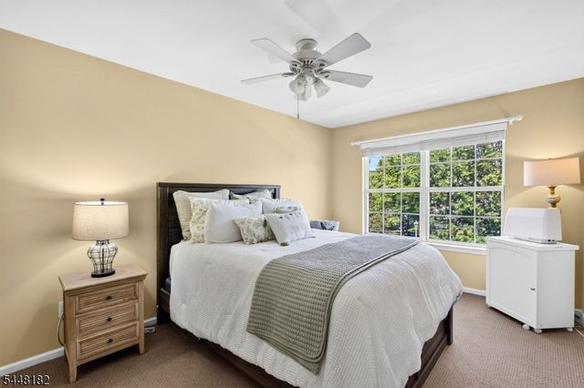 9 Briar Ln, Raritan Twp., NJ 08822
