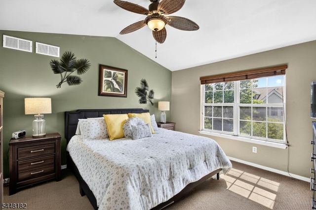 9 Briar Ln, Raritan Twp., NJ 08822