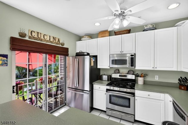 9 Briar Ln, Raritan Twp., NJ 08822