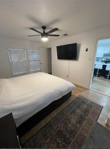 2515 Roanoke Avenue, Dallas, TX 75235