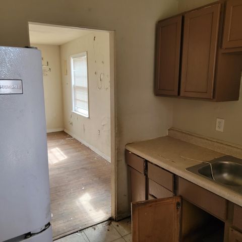 1982 Cleveland Street, Gary, IN 46404