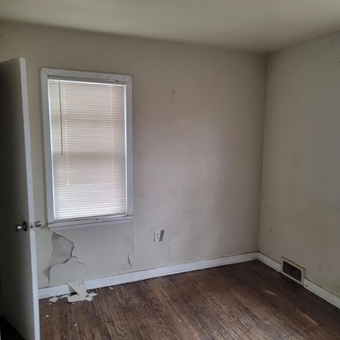 1982 Cleveland Street, Gary, IN 46404