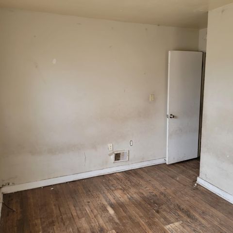 1982 Cleveland Street, Gary, IN 46404