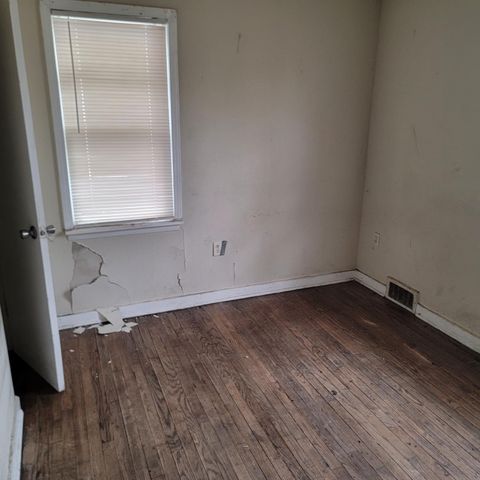 1982 Cleveland Street, Gary, IN 46404