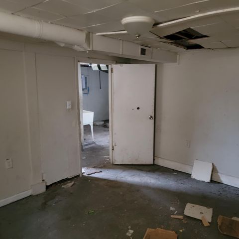 1982 Cleveland Street, Gary, IN 46404