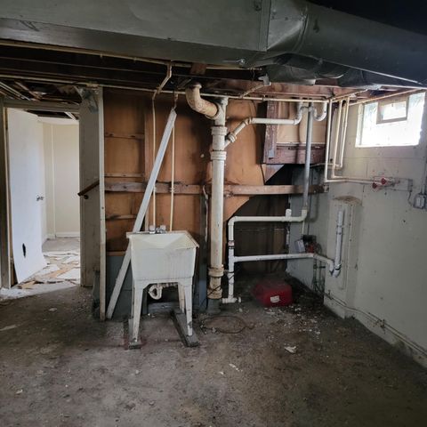 1982 Cleveland Street, Gary, IN 46404