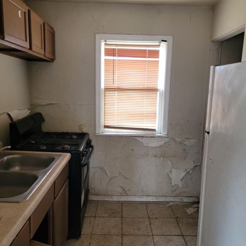 1982 Cleveland Street, Gary, IN 46404