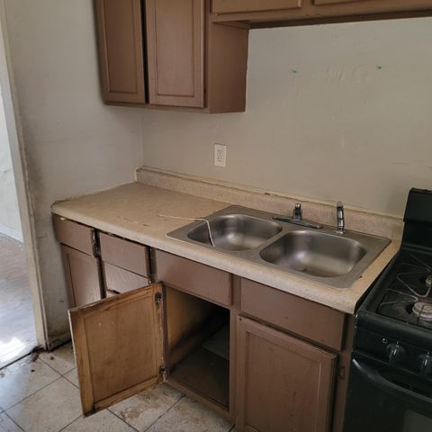 1982 Cleveland Street, Gary, IN 46404