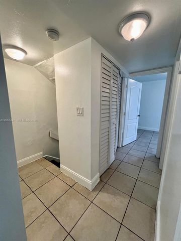 6023 SW 69th Street 78, South Miami, FL 33143