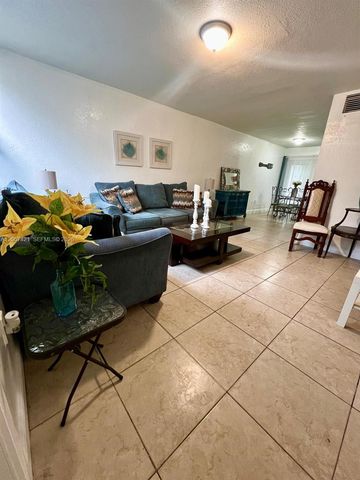 6023 SW 69th Street 78, South Miami, FL 33143