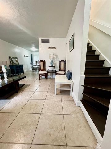 6023 SW 69th Street 78, South Miami, FL 33143