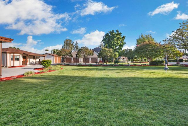 8327 Park Pl, Tracy, CA 95304