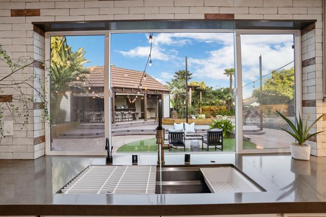 8327 Park Pl, Tracy, CA 95304
