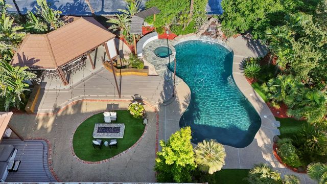 8327 Park Pl, Tracy, CA 95304