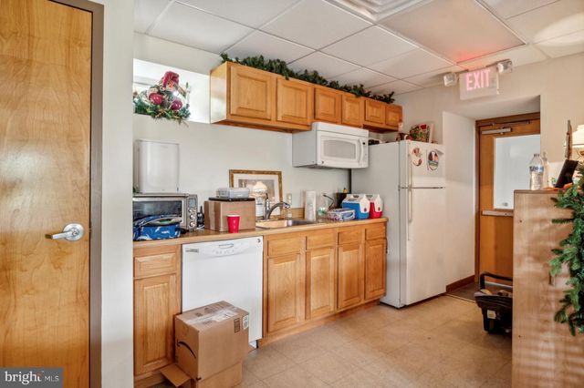 1201 AIRPORT RD, Coatesville, PA 19320