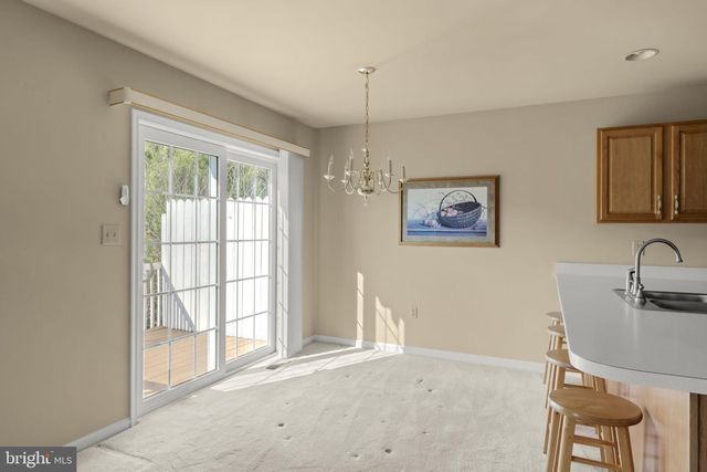12 PEBBLE CREEK DR, Lititz, PA 17543