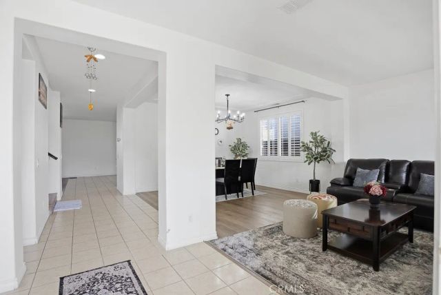 6865 Hop Clover, Eastvale, CA 92880