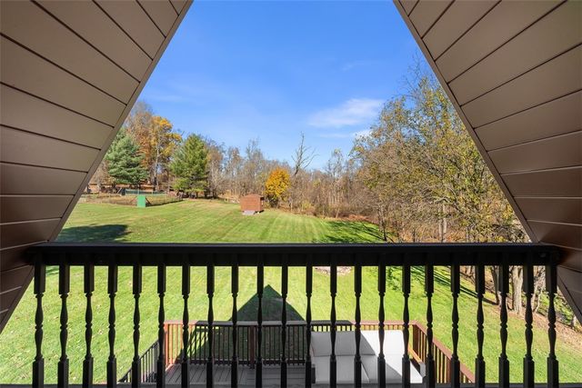 11665 Wilshire Dr, North Huntingdon, PA 15642