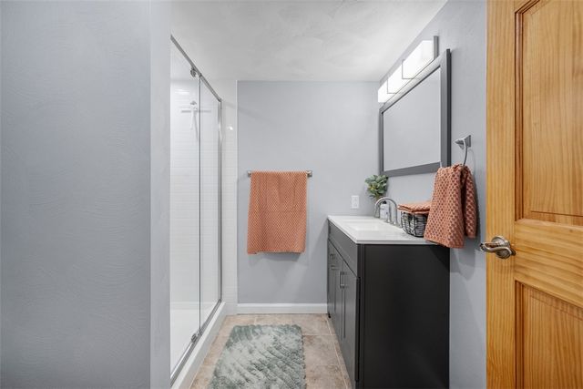 11665 Wilshire Dr, North Huntingdon, PA 15642