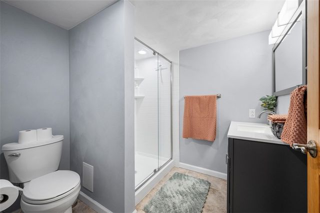 11665 Wilshire Dr, North Huntingdon, PA 15642