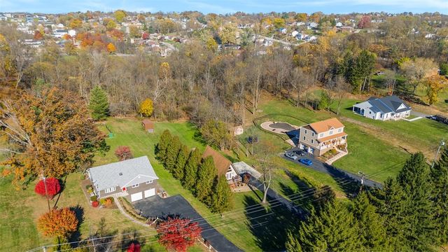 11665 Wilshire Dr, North Huntingdon, PA 15642