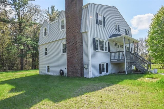 325 River Street, Halifax, MA 02338