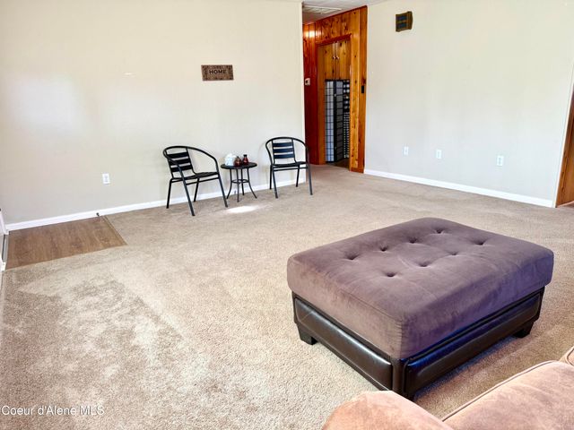 61 Whiskey Jack RD, Sandpoint, ID 83864