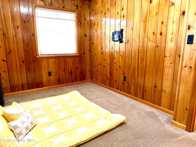 61 Whiskey Jack RD, Sandpoint, ID 83864