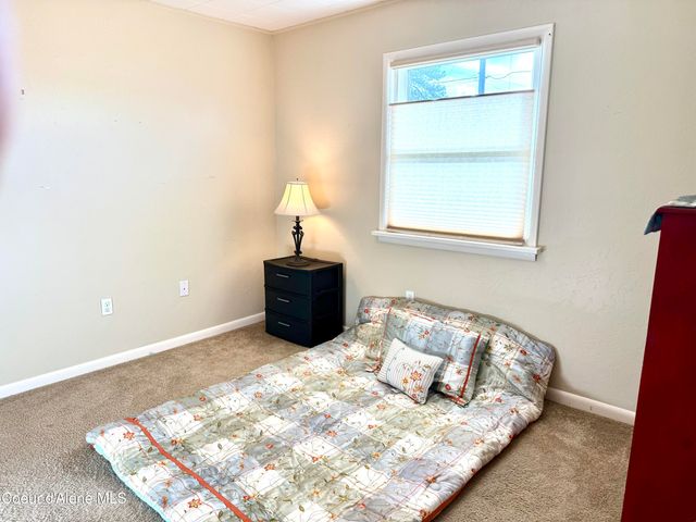 61 Whiskey Jack RD, Sandpoint, ID 83864