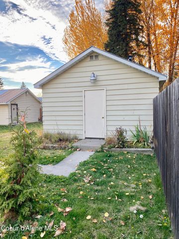 61 Whiskey Jack RD, Sandpoint, ID 83864