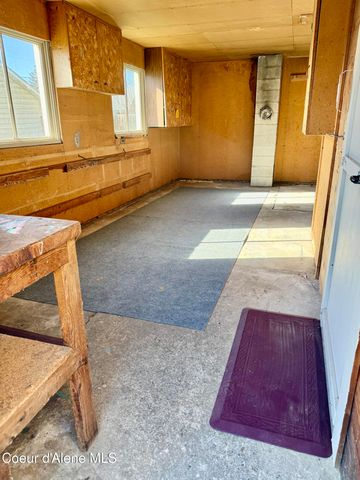 61 Whiskey Jack RD, Sandpoint, ID 83864