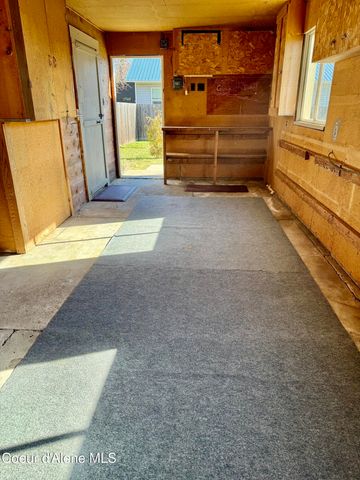 61 Whiskey Jack RD, Sandpoint, ID 83864