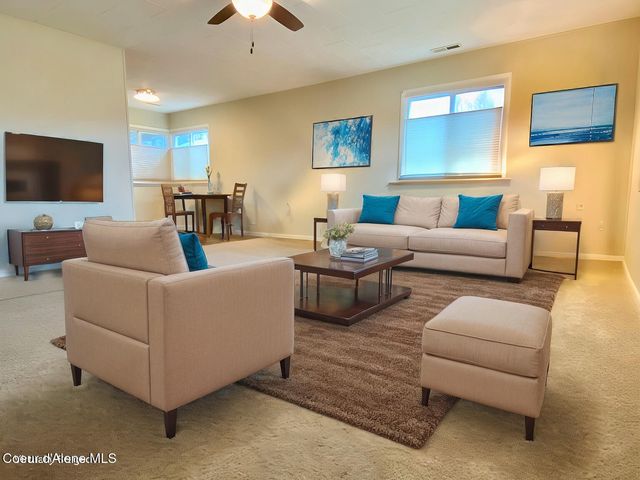 61 Whiskey Jack RD, Sandpoint, ID 83864