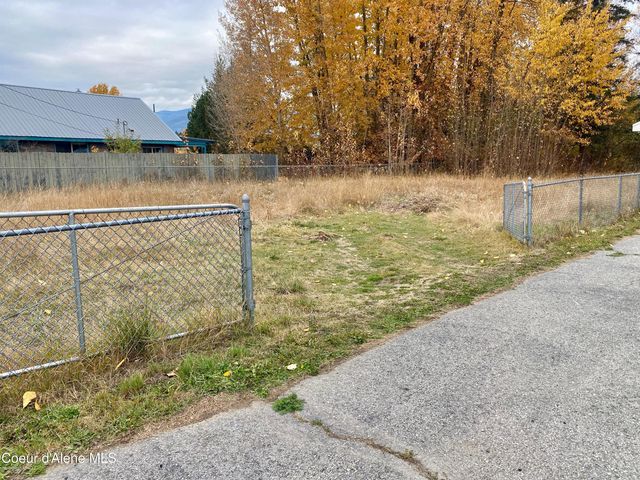 61 Whiskey Jack RD, Sandpoint, ID 83864