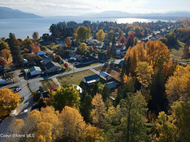 61 Whiskey Jack RD, Sandpoint, ID 83864